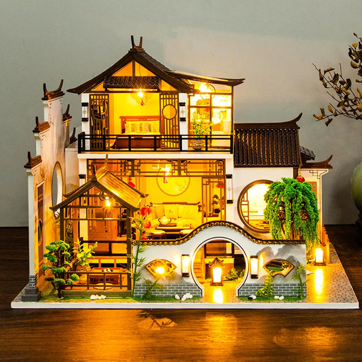 Mansión Entorno Idílico. Maqueta 3D realista con gran detalle y luces led.