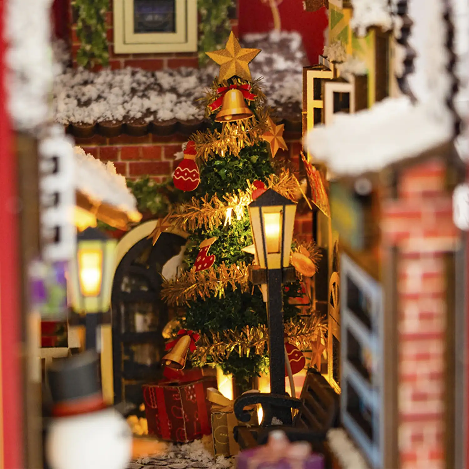 Invierno Navideño. Book Nook realista con gran detalle, cubierta y luces led.