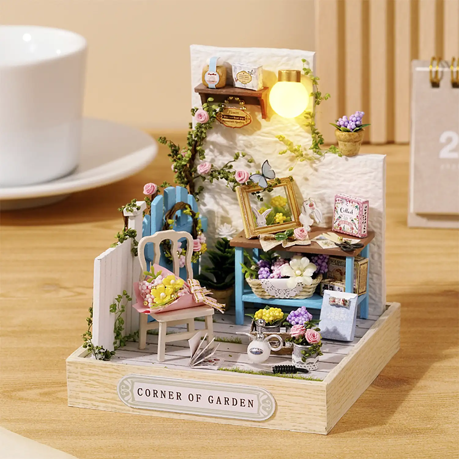 Colección Rincón de la felicidad, Esquina del jardín. Maqueta 3D realista con gran detalle y luces led.