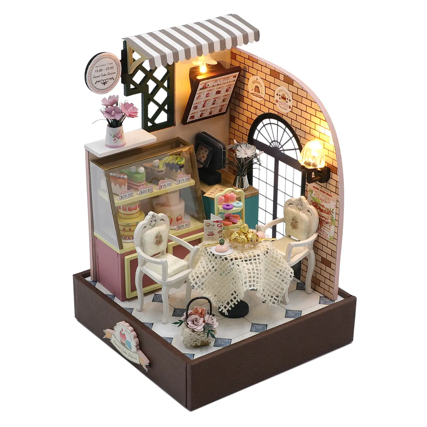 Pastelería Dulce Diario. Maqueta 3D realista con gran detalle y luces led.