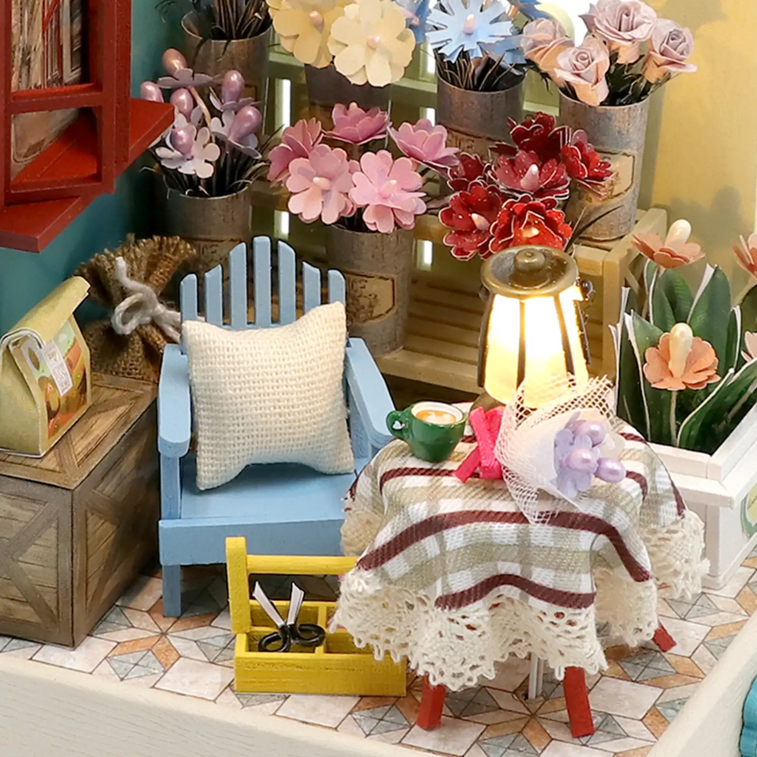 Recogiendo la luz entre las flores. Maqueta 3D realista con gran detalle y luces led.