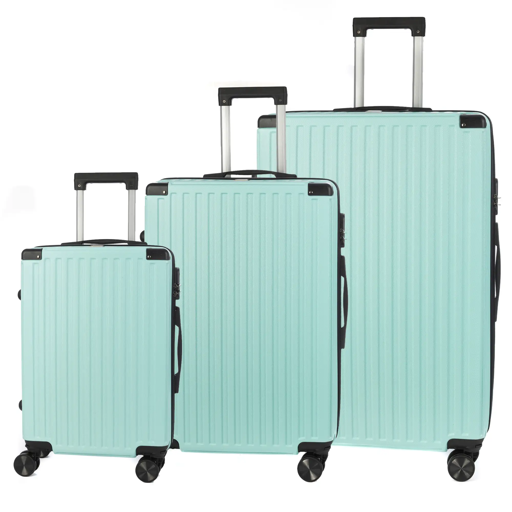 Juego de 3 maletas Trolley, en material ligero ABS de alta resistencia con esquinas reforzadas. Cerradura numérica y 4 ruedas dobles extraíbles y giratorias 360°.