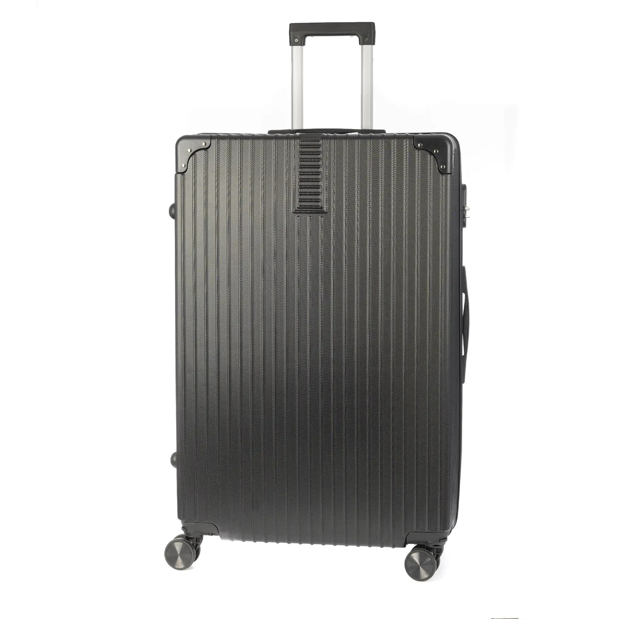 Maleta gran volumen trolley rígida ultraligera, de ABS de alta resistencia con esquinas reforzadas. Cerradura numérica y 4 ruedas dobles extraíbles y giratorias 360°.