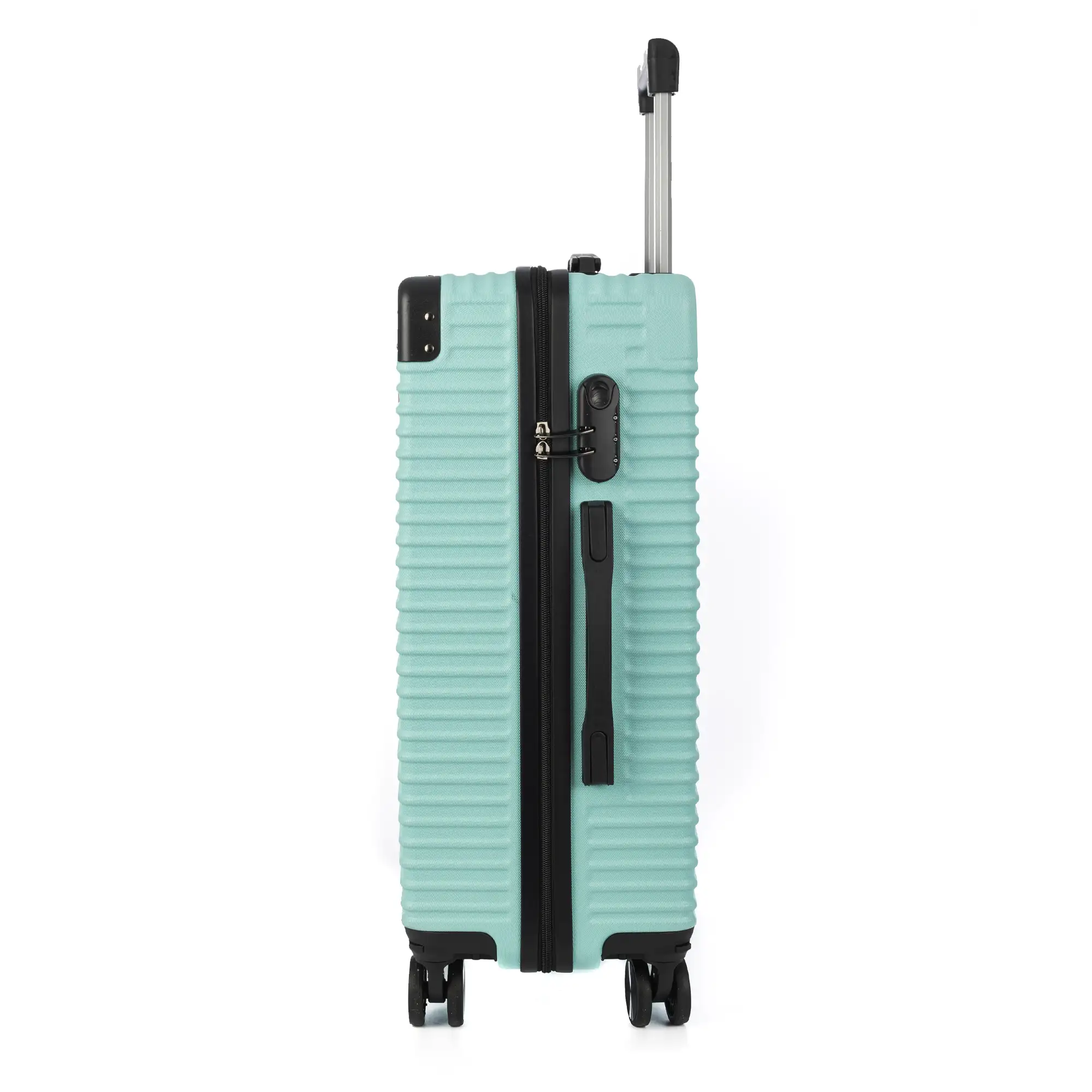 Juego de 3 maletas Trolley, en material ligero ABS de alta resistencia con esquinas reforzadas. Cerradura numérica y 4 ruedas dobles extraíbles y giratorias 360°.