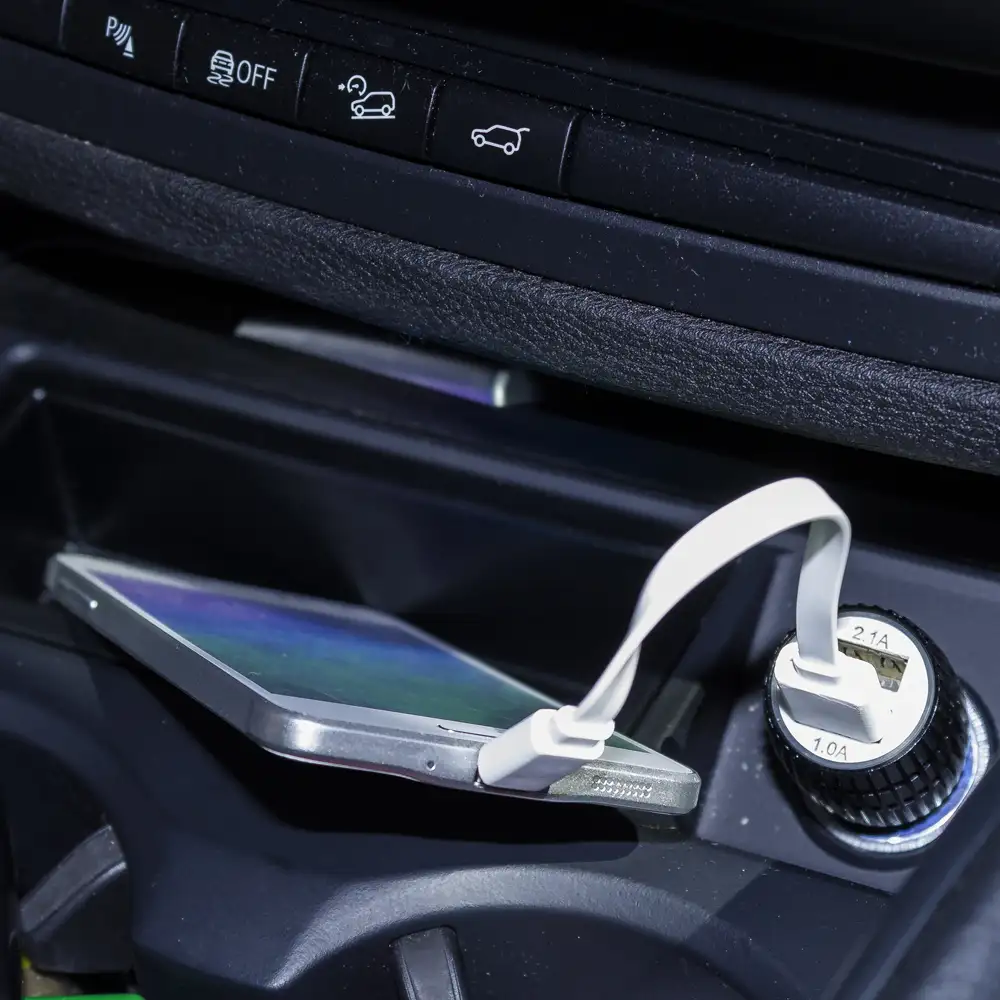 Cargador rápido para coche, con dos salidas USB