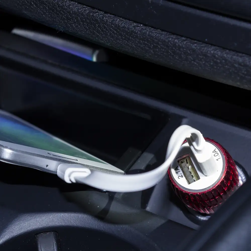 Cargador rápido para coche, con dos salidas USB