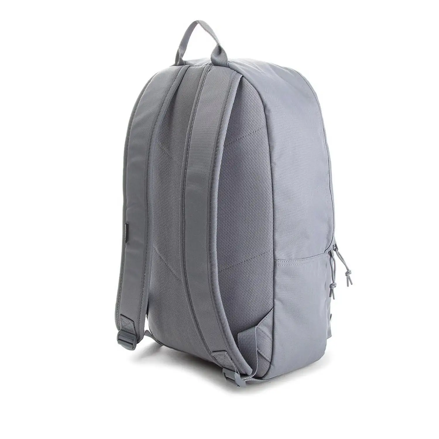 Converse mochila americana. Espalda y tirantes acolchados. Compartimento porta laptop acolchado.