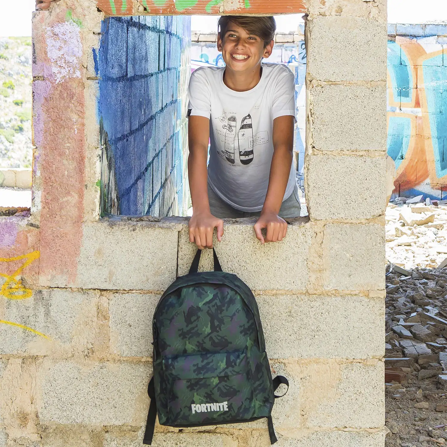 Fortnite Camo mochila Americano. Compartimento portalaptop. Detalles reflectantes.